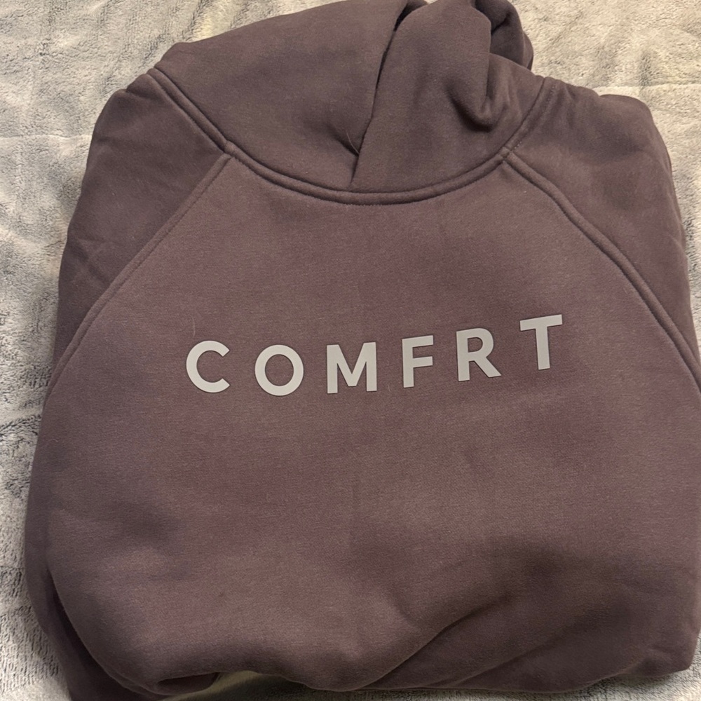 Brand New Unisex Comfrt Hooded Sweater Size L!!